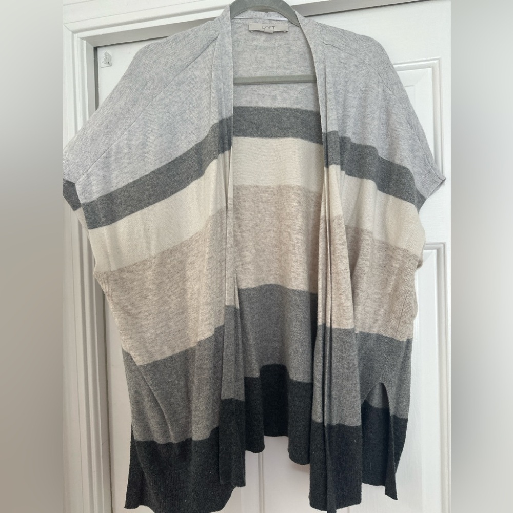 EUC - Loft med short sleeve cardigan open front sleeveless striped neutrals